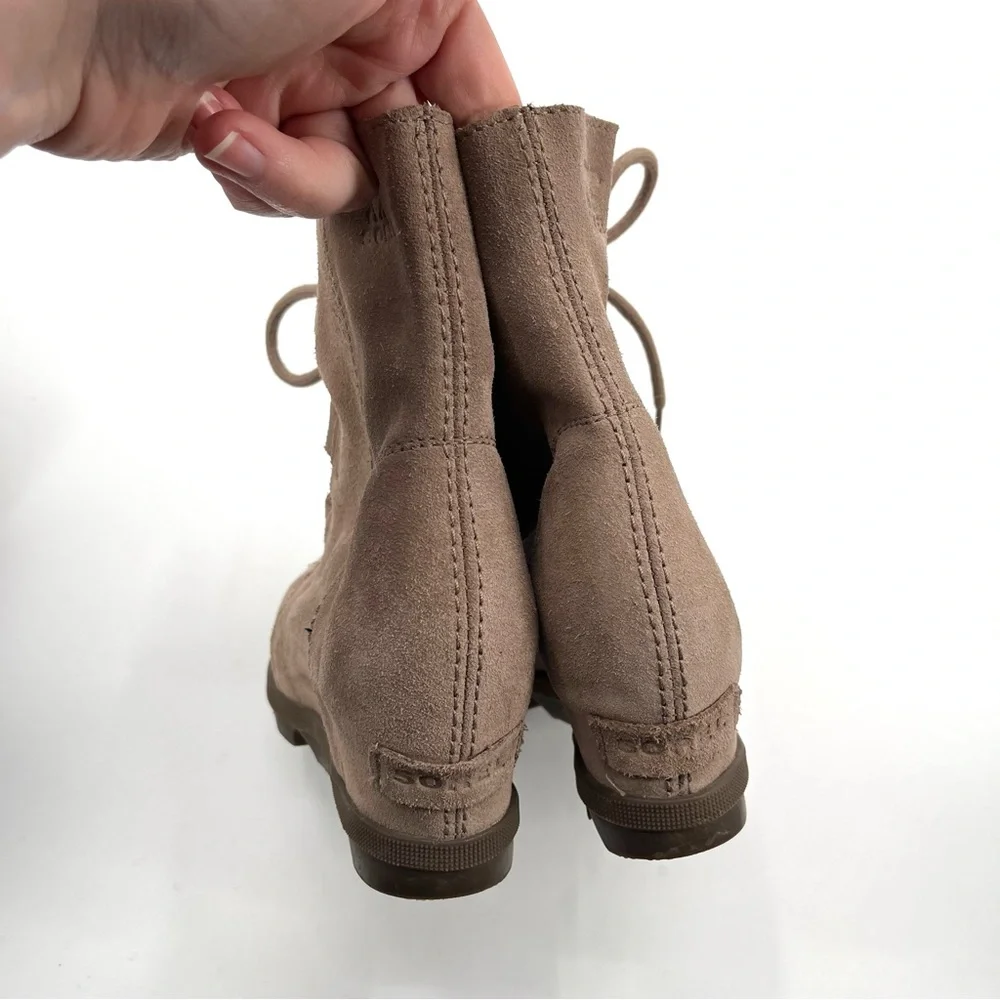 SOREL Joan of Arctic Wedge II Tan Suede Leather Lace Up Ankle Boots 4 Girls Boot
